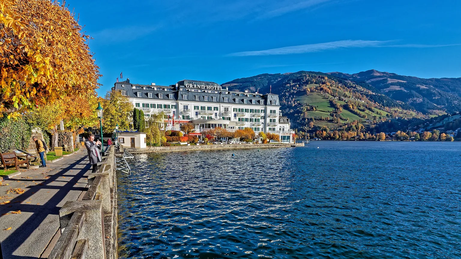 Bergmeer bij Zell am See met uitzicht op de Alpen